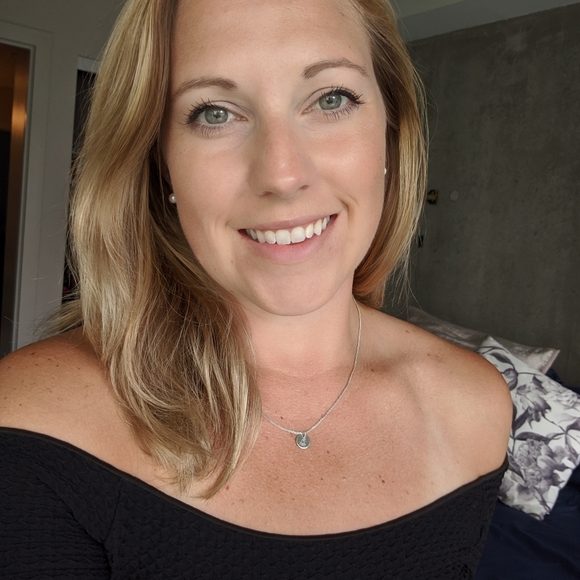 Meet your Posher, Emily - Picture 1 of 1